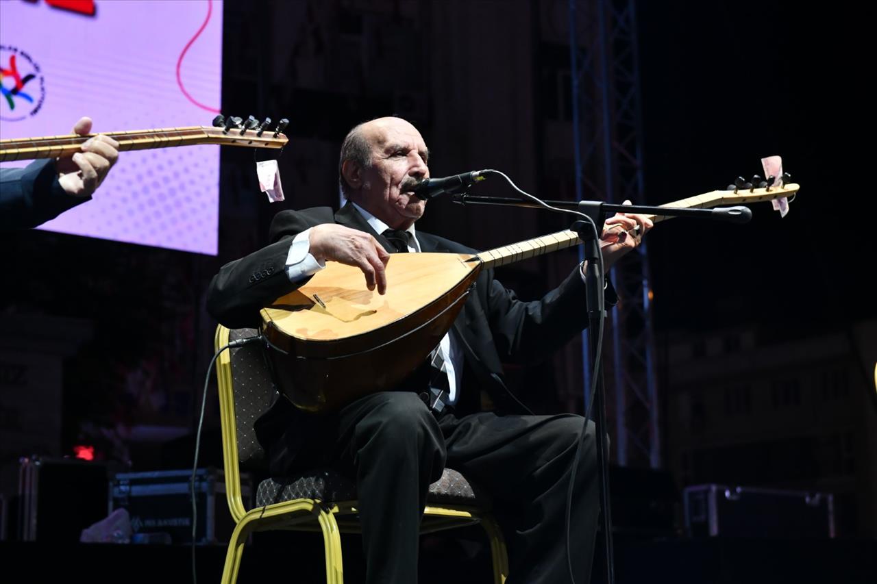 Kardeş Kültürler Festivali’nde Serhat Rüzgarı Esti…