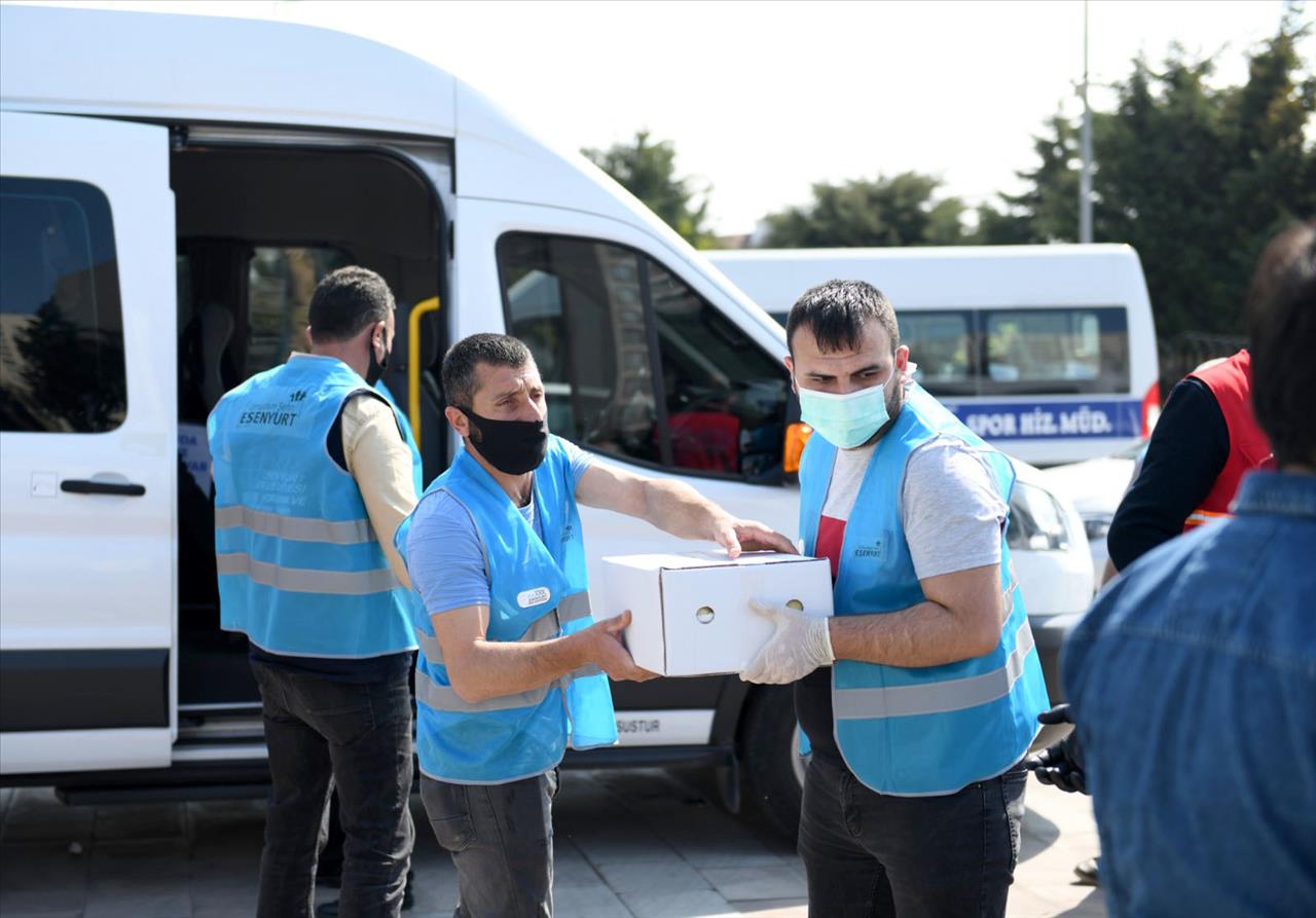 Esenyurt Belediyesi'nden Gıda Yardım Alan Ailelelere Süt ve Kaşar Peyniride Verilmeye Başlandı