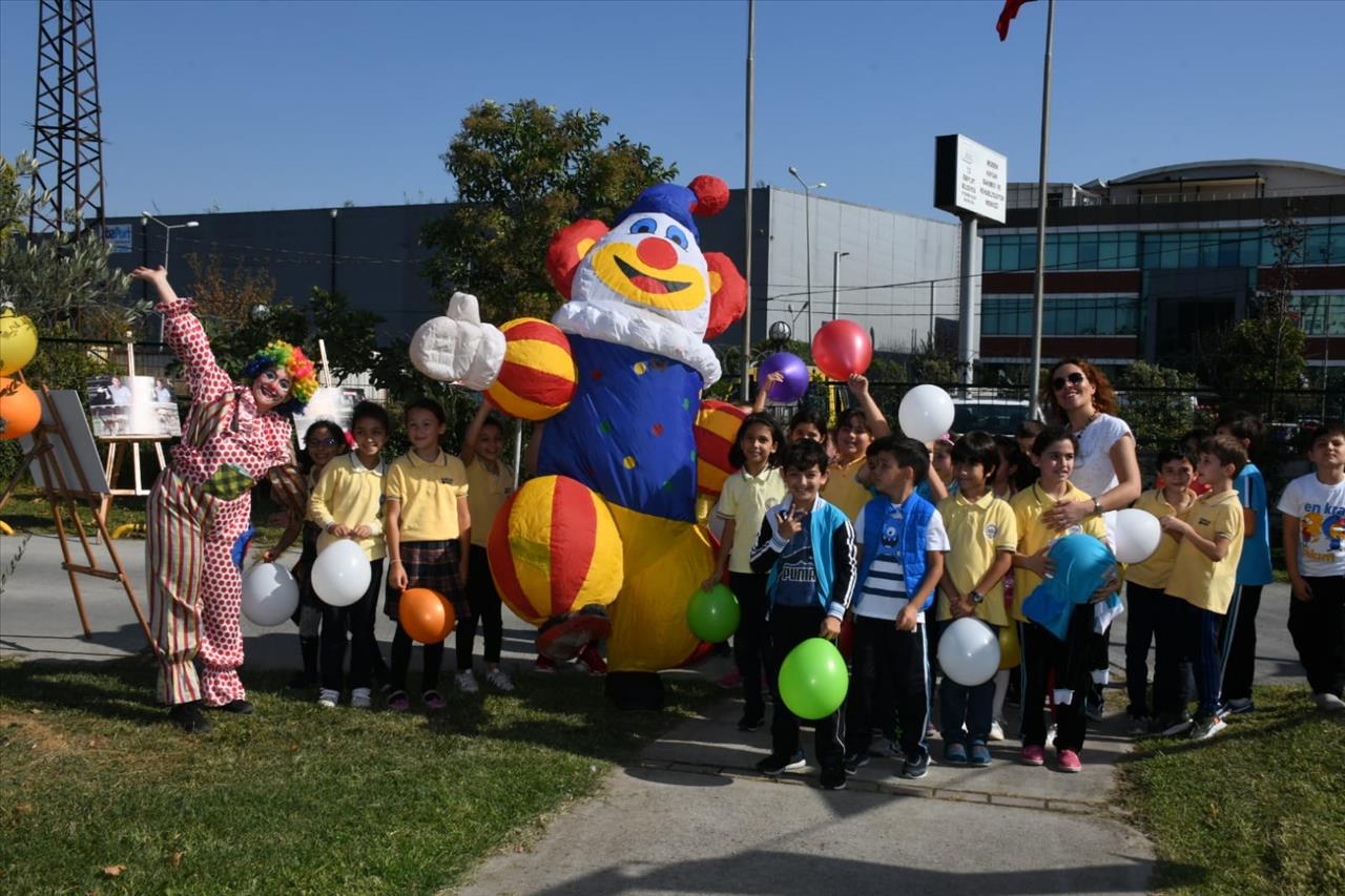 Esenyurtlu Çocuklara Hayvan Severlik Bilinci