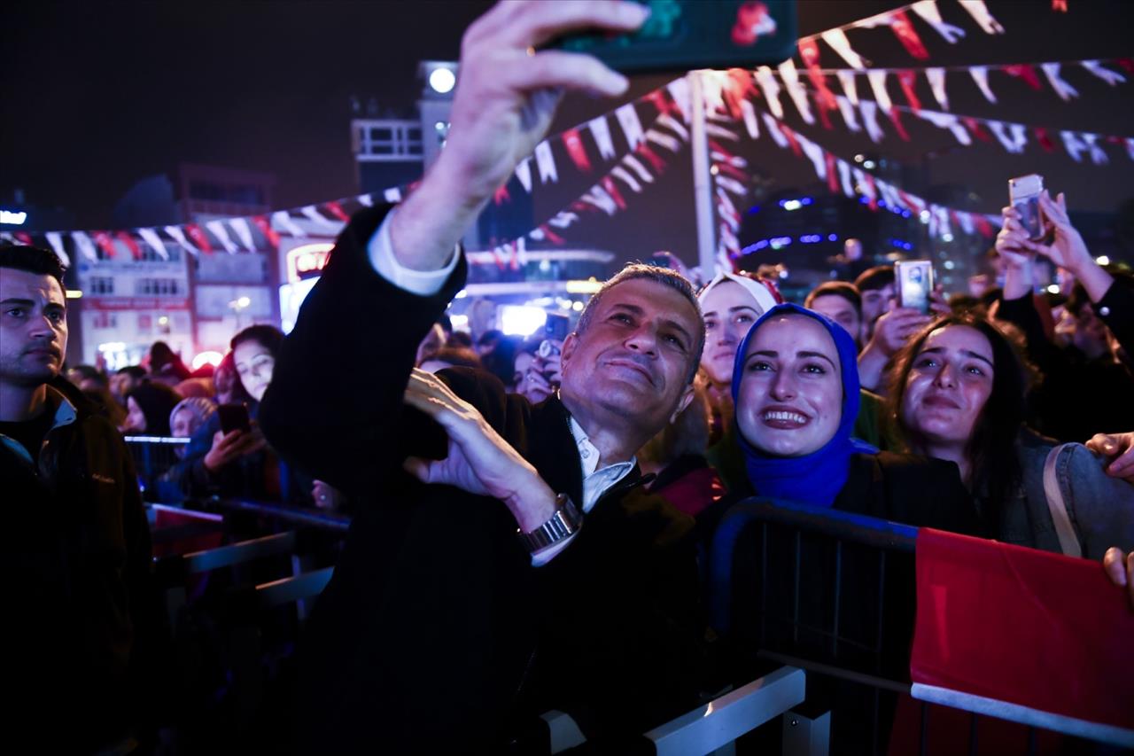 Kuzeyin Oğlu Volkan Konak Esenyurtlularla Buluştu