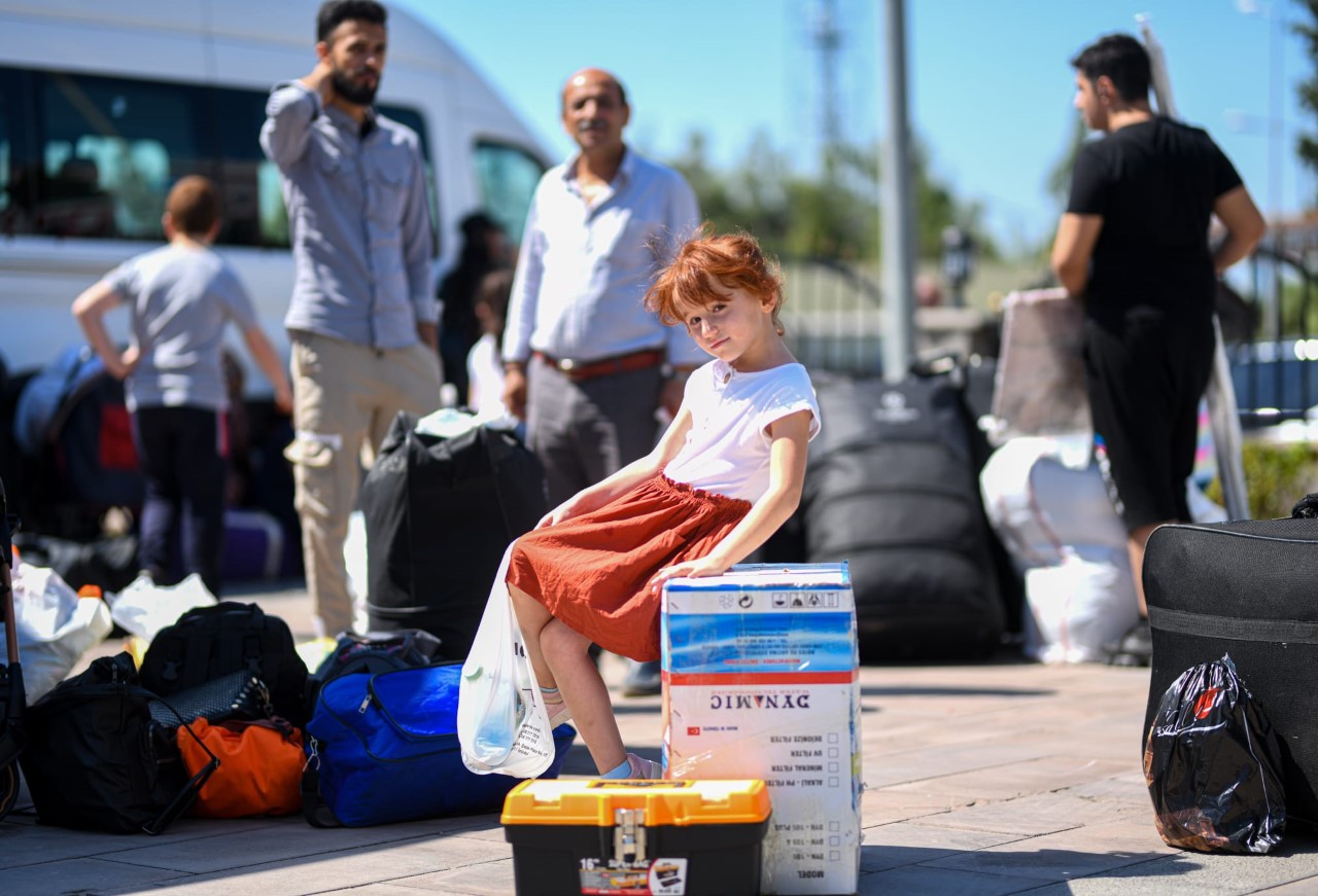 54 Suriyeli Daha Esenyurt’tan Ülkelerine Döndü