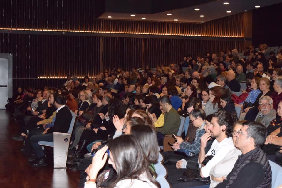 Esenyurt Belediye Tiyatrosu Sarıyer’de Sahneye Çıktı