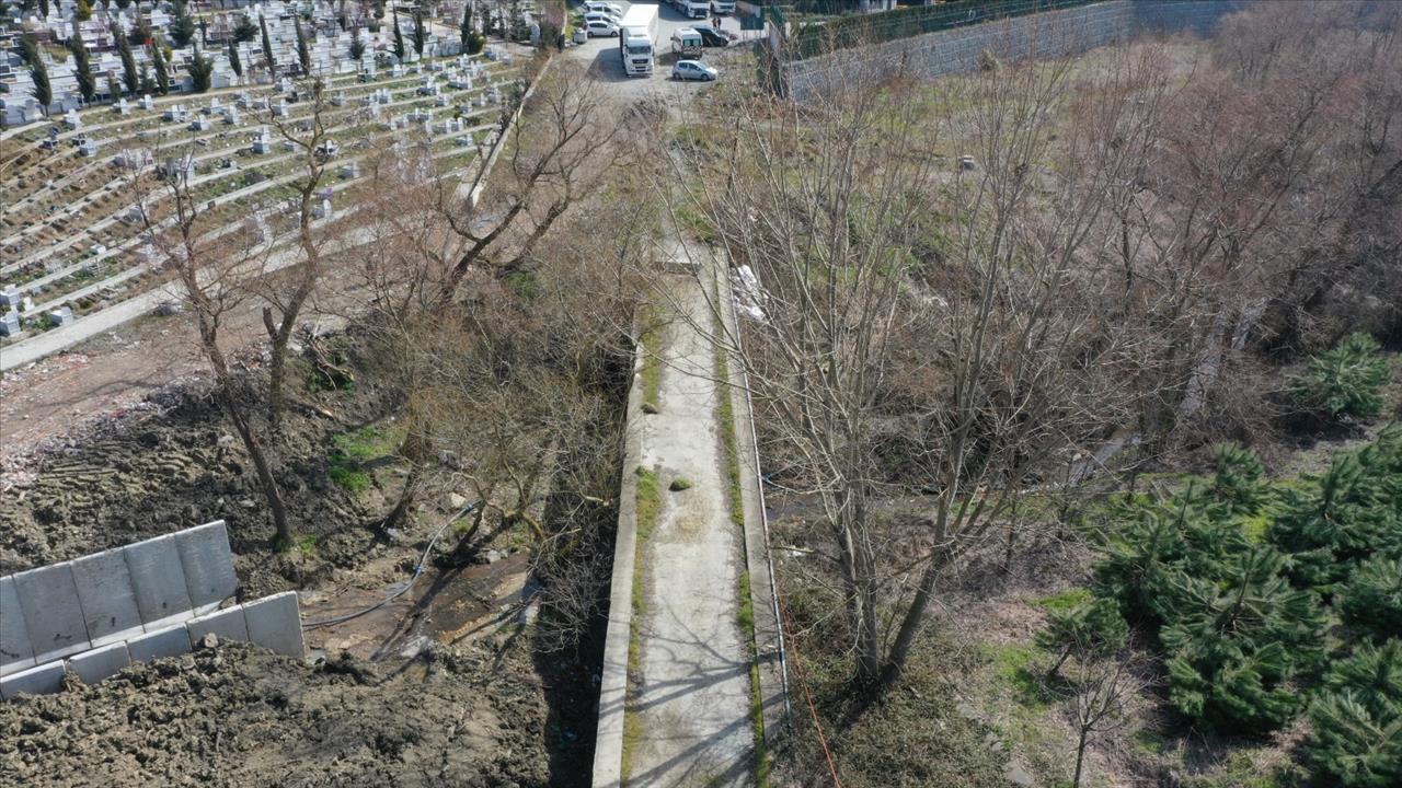 Esenyurt Belediyesi 500 Yıllık Tarihi Köprüyü Gün Yüzüne Çıkarıyor