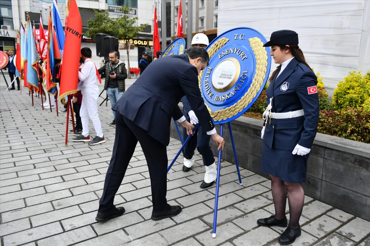 Başkan Bozkurt, 23 Nisan Kutlamalarına Katıldı