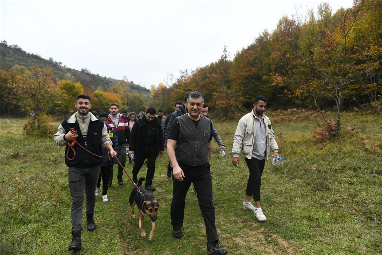 Esenyurtlu Gençler Gençlik Kampı’nda Doyasıya Eğlendi