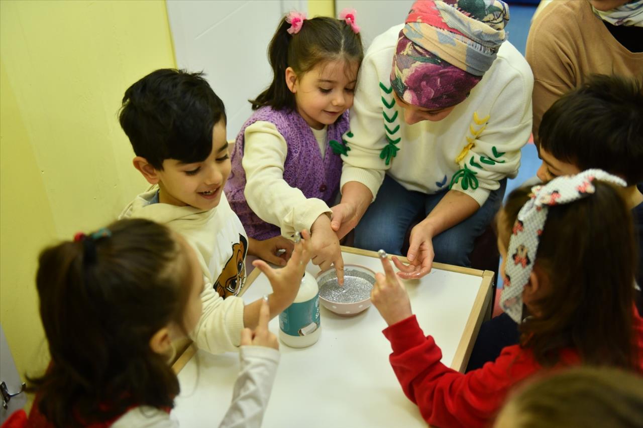 Öğretmen Adayları Bu Kursta Yetişiyor