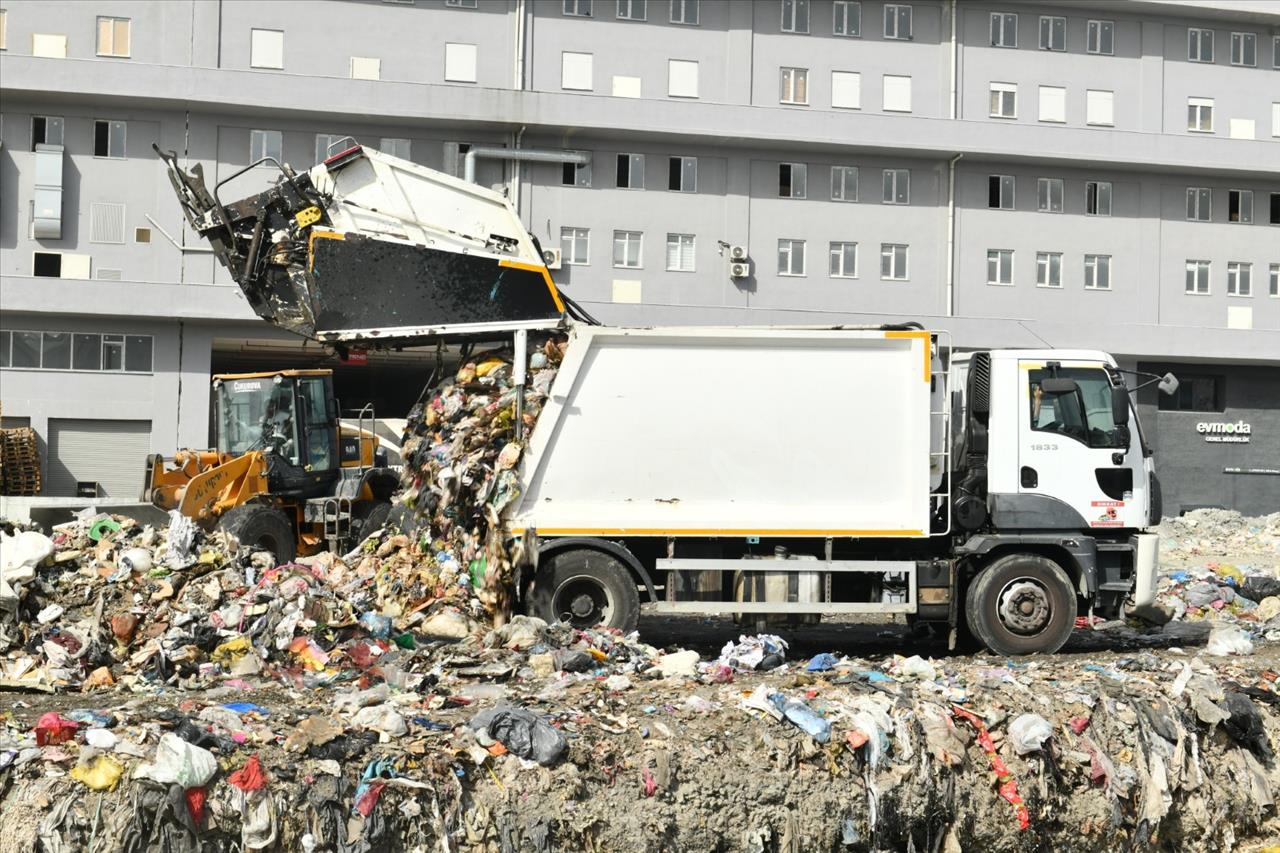 Yoğun Şikâyet Alan Çöp Tesisi Bir Günde Kaldırıldı 