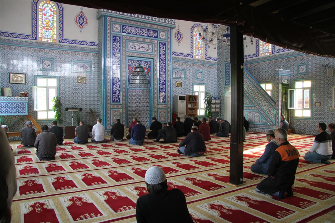 Münevver Hatun Camii