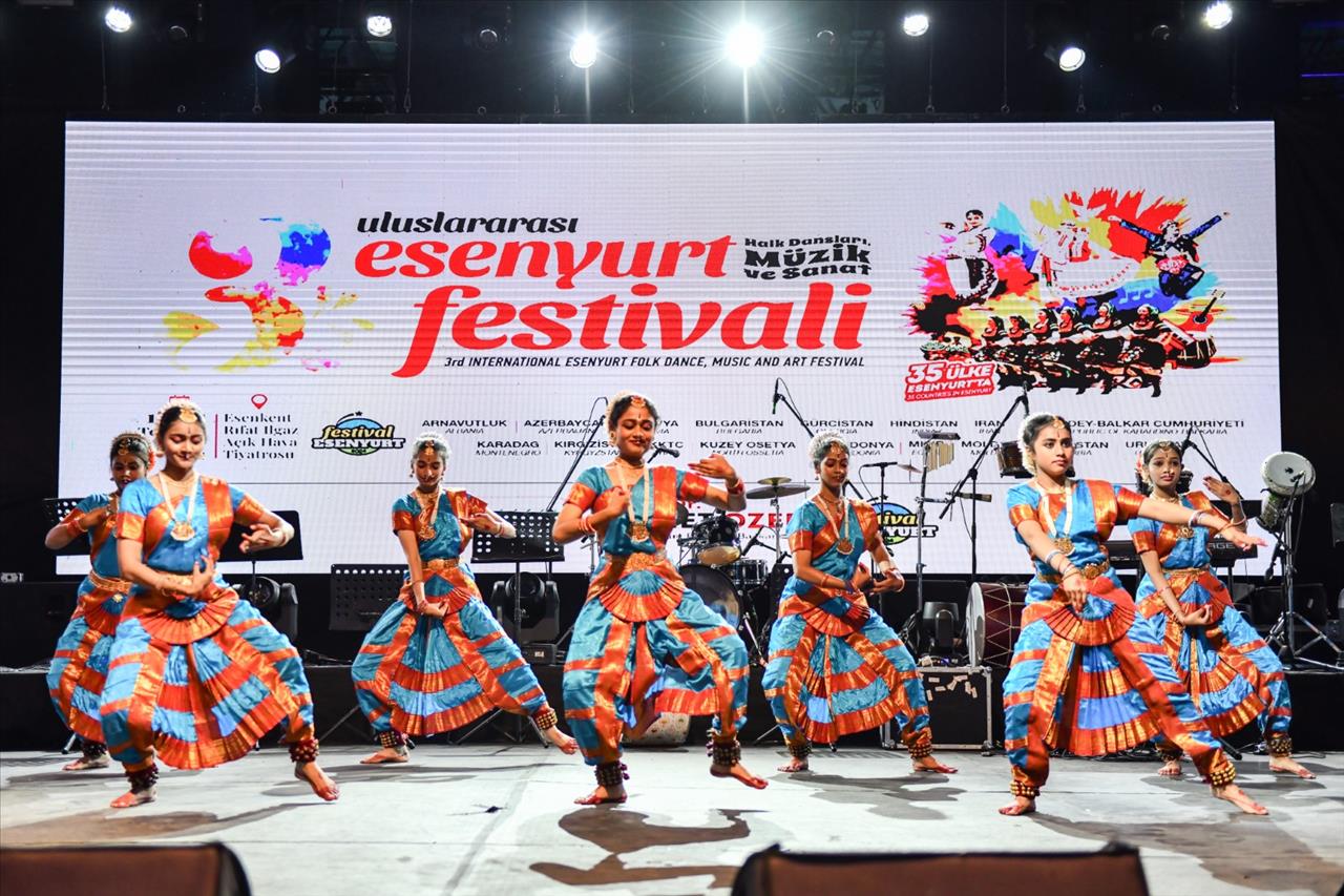 Esenyurt Uluslararası Dans Festivali Tuğçe Kandemir Konseriyle Sona Erdi