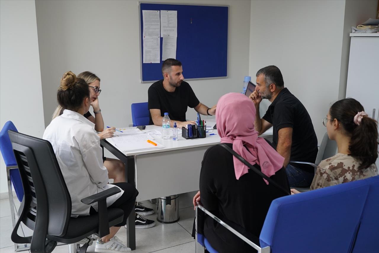 Esenyurt Belediyesi’nden Lise Adaylarına Tercih Desteği