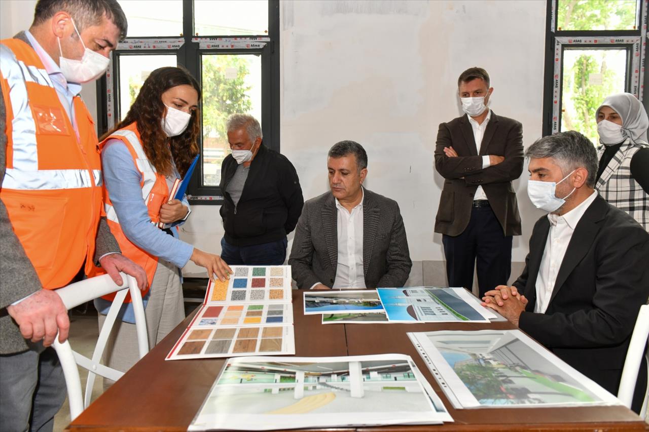 Başkan Bozkurt Mahalle Muhtarıyla Bir Araya Geldi