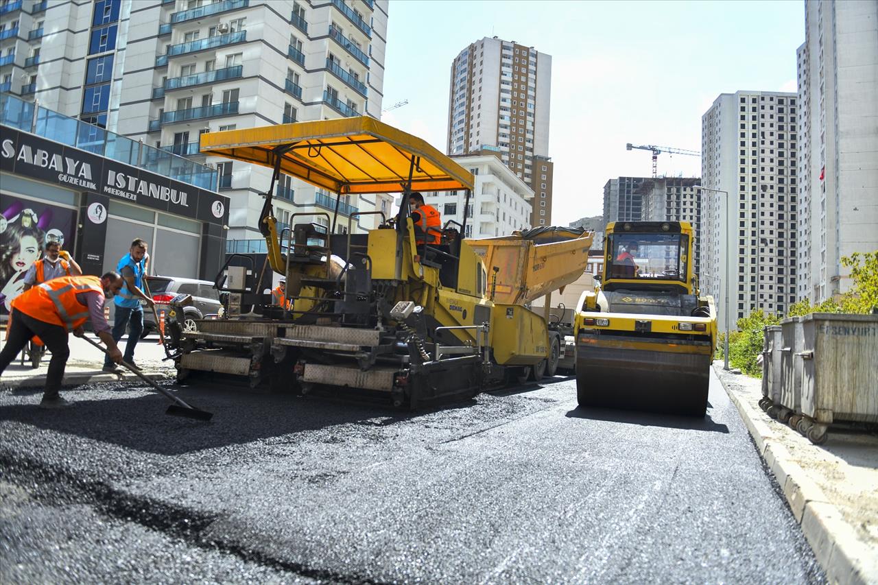 Yıllardır Yapılmayan Yollar Asfaltlanıyor