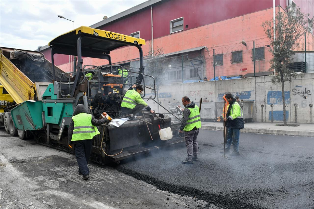 Esenyurt’ta Cadde Ve Sokaklar Yenileniyor