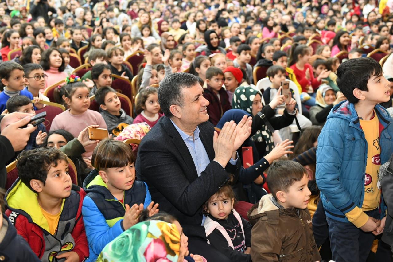 Esenyurtlu Minikler Sömestir Şenliğinde Doyasıya Eğlendi