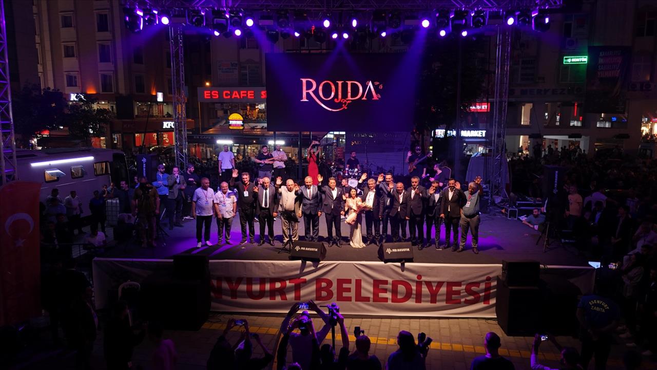 Kardeş Kültürler Festivali’nde Rojda Rüzgarı…