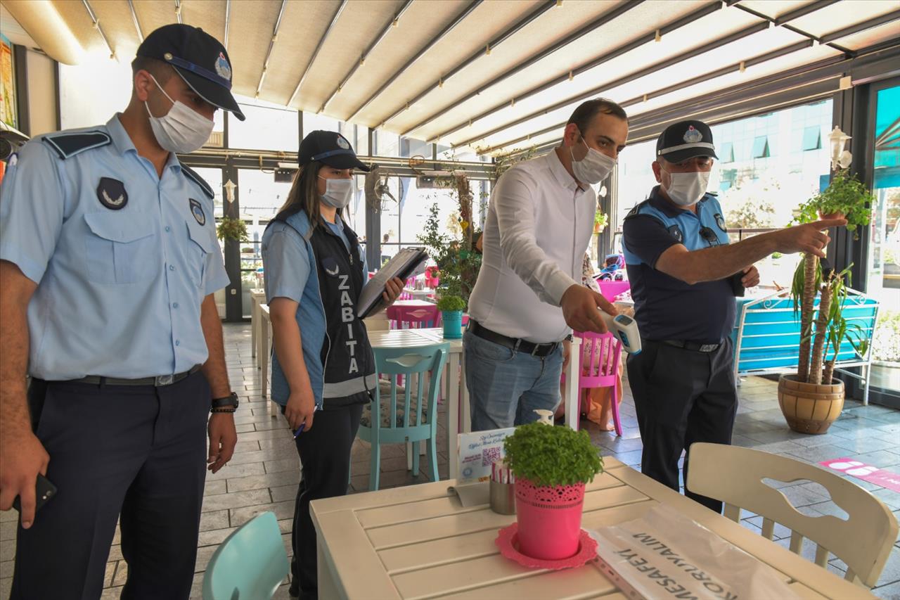 Esenyurt Zabıtası’ndan ‘Yeni Normal’ Denetimi