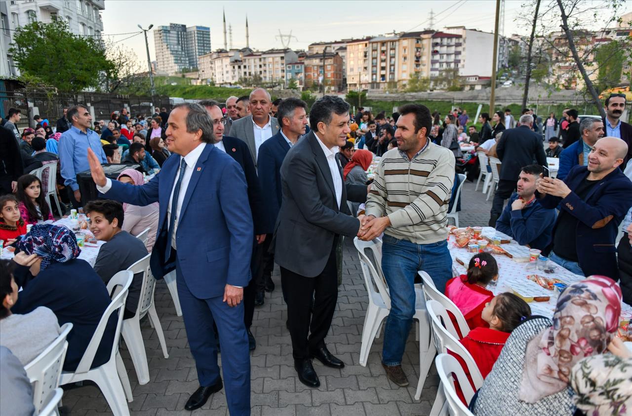 Başkan Bozkurt Ordulu Vatandaşlarla İftarda Buluştu