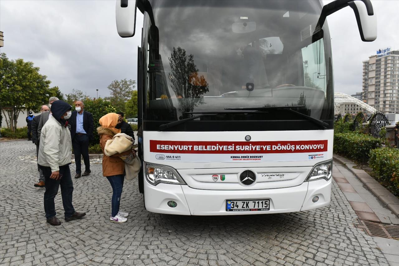 Esenyurt Belediyesi, 22 Suriyeliyi Ülkelerine Gönderdi