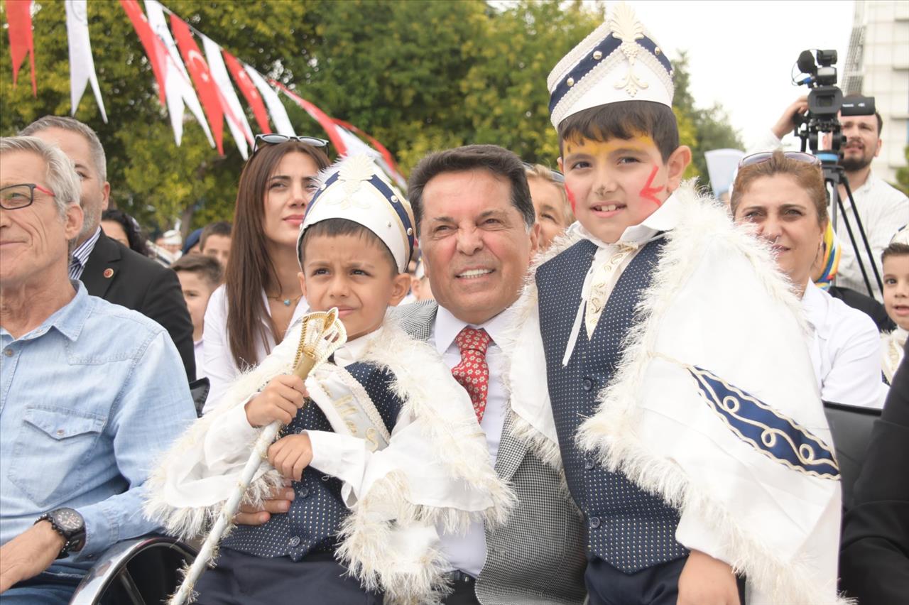 Esenyurtlu Çocuklar Sünnet Şöleninde Doyasıya Eğlendi