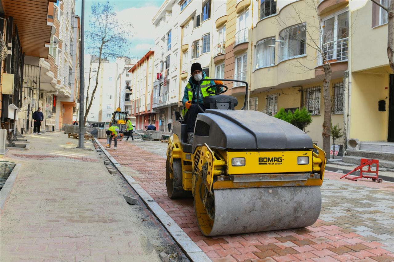 Esenyurt Belediyesi, Yolları Yenilemeye Devam Ediyor