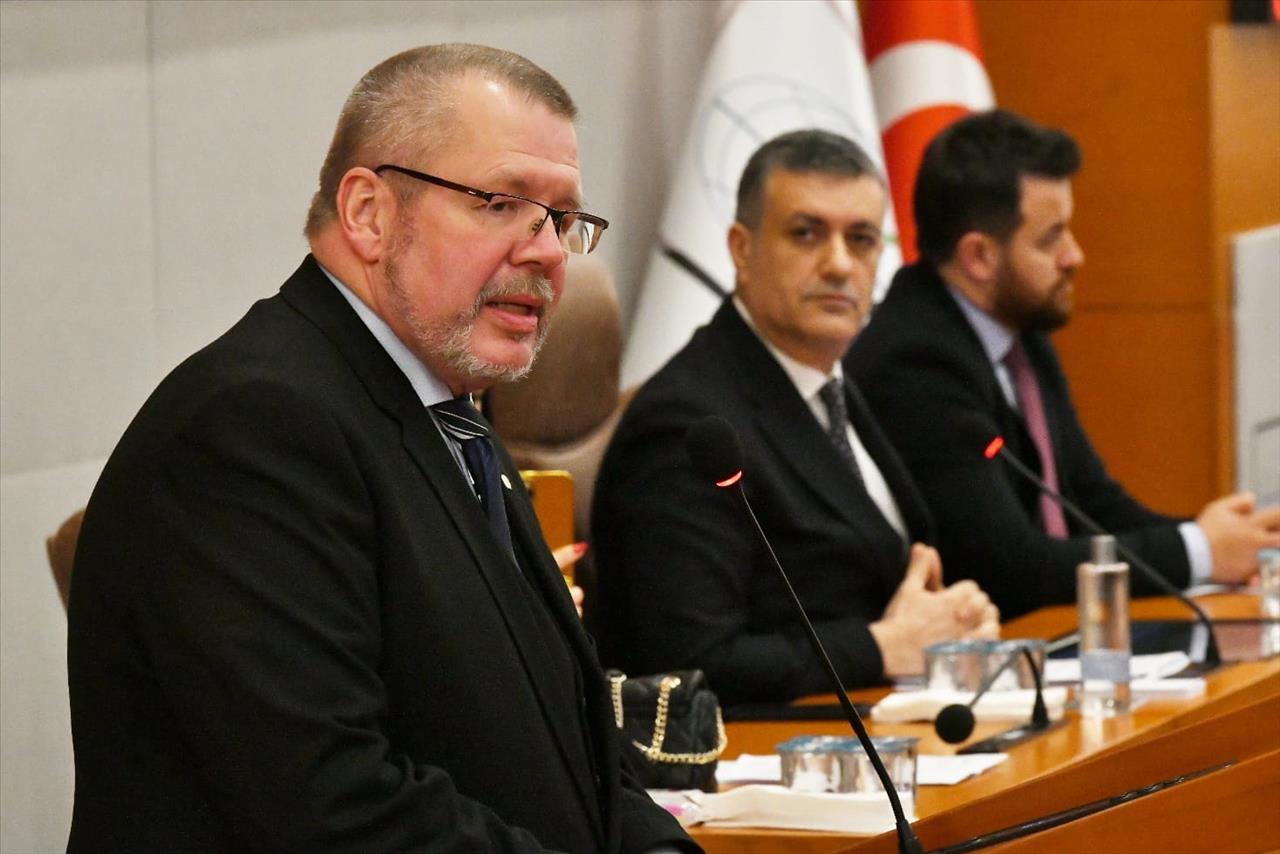 Başkan Bozkurt: “Çalışan Arkadaşlarımın Hakkını Yedirtmem!”