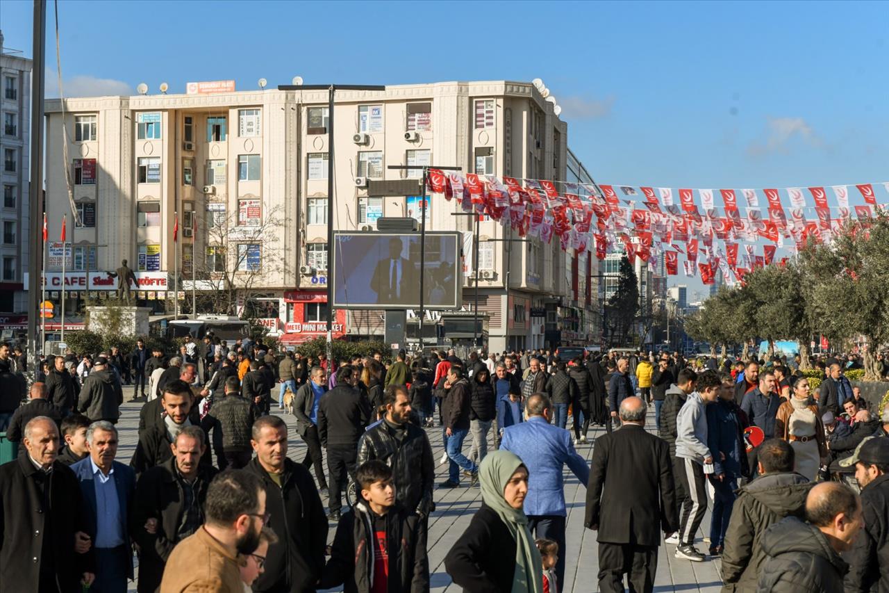 Projeler Halkla Buluştu