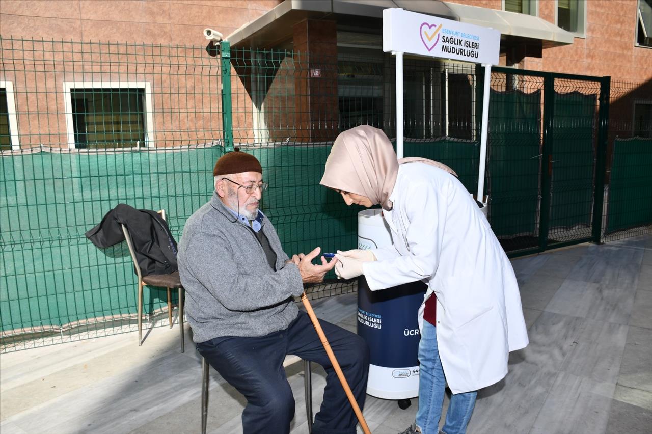 Esenyurt Belediyesi’nden ücretsiz sağlık kontrolü