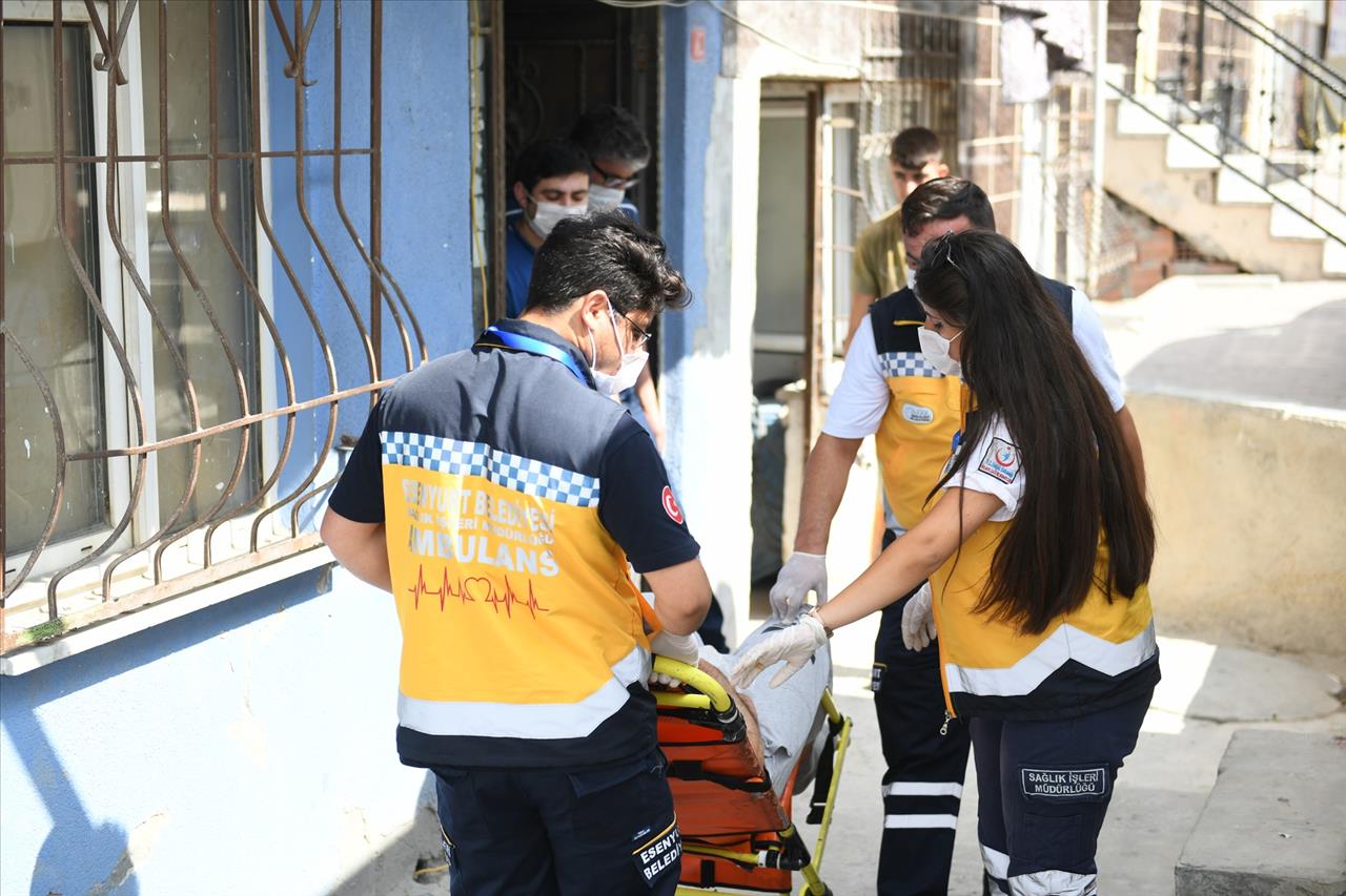 Esenyurt Belediyesi’nden 7/24 Hasta Nakil Ambulansı Hizmeti 