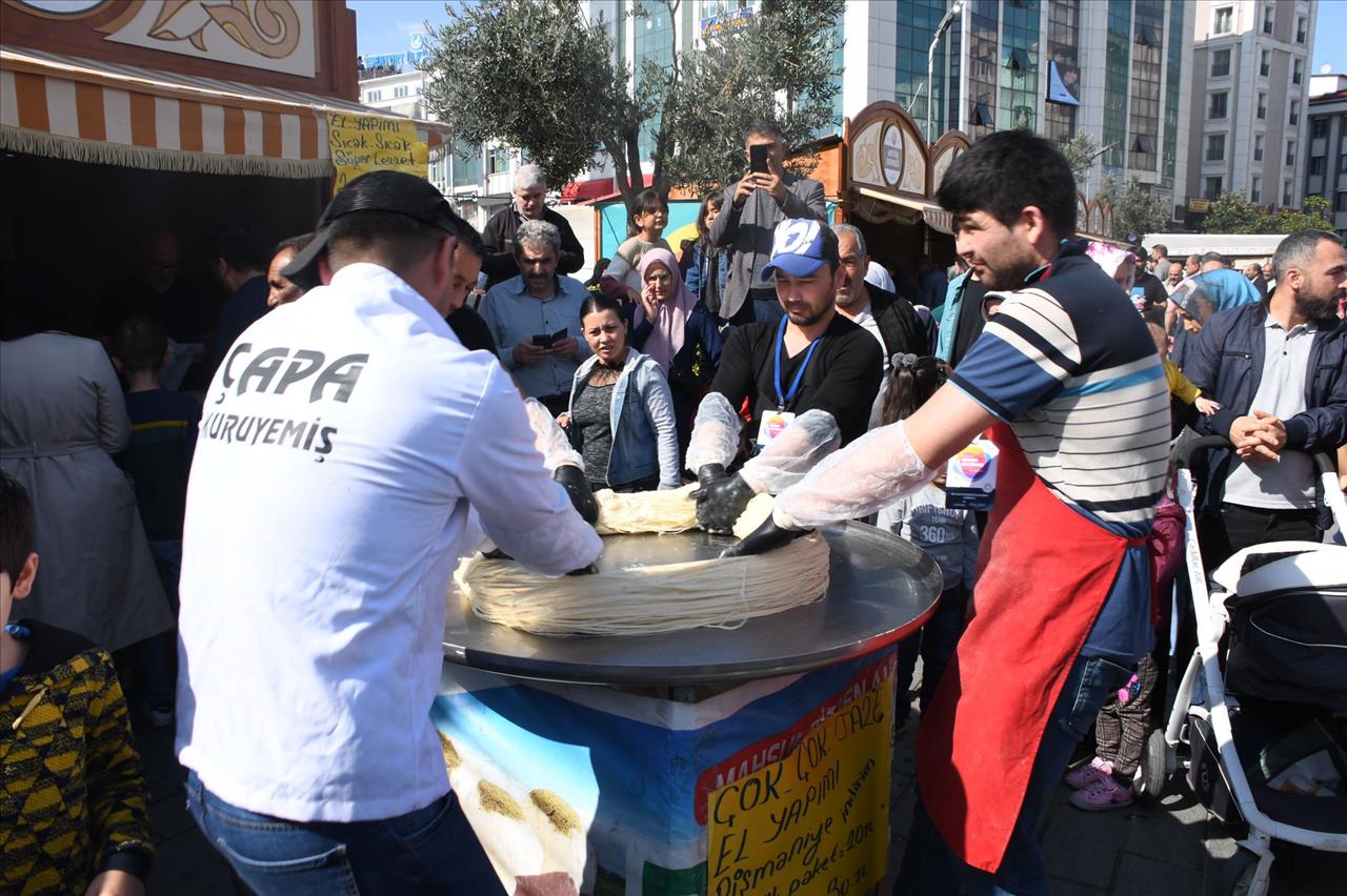 Unutulmaya Yüz Tutmuş Eserler Zanaatkârlar Sokağında