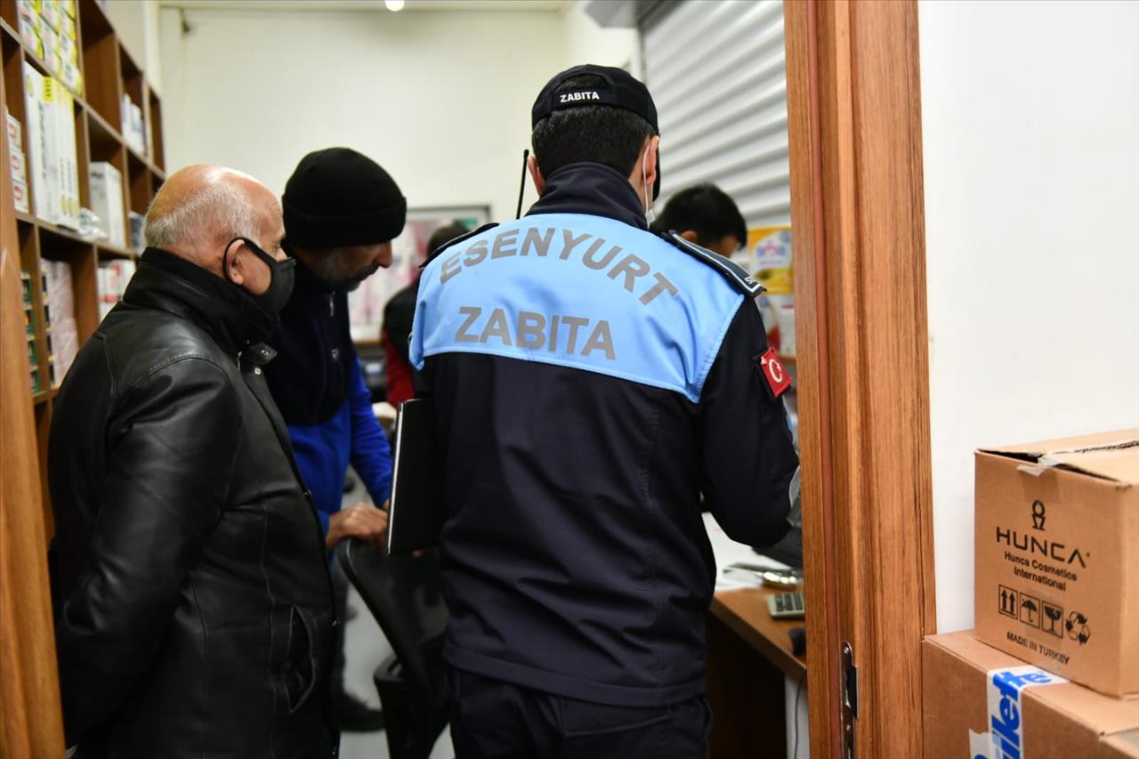 Esenyurt Zabıtasından Eczanelere Maske, Eldiven ve Dezenfektan Denetimi