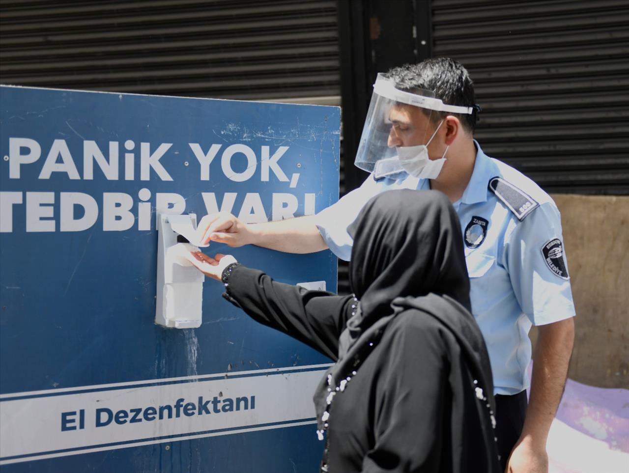 Esenyurt Zabıtası’ndan ‘Yeni Normal’ Denetimi