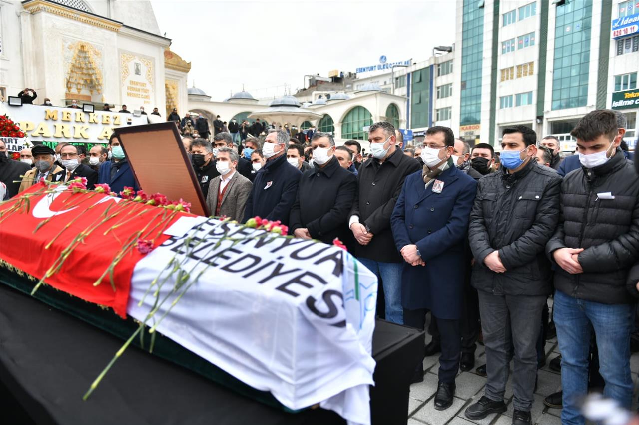 Esenyurtlular Kahraman’ı Son Yolculuğuna Uğurladı