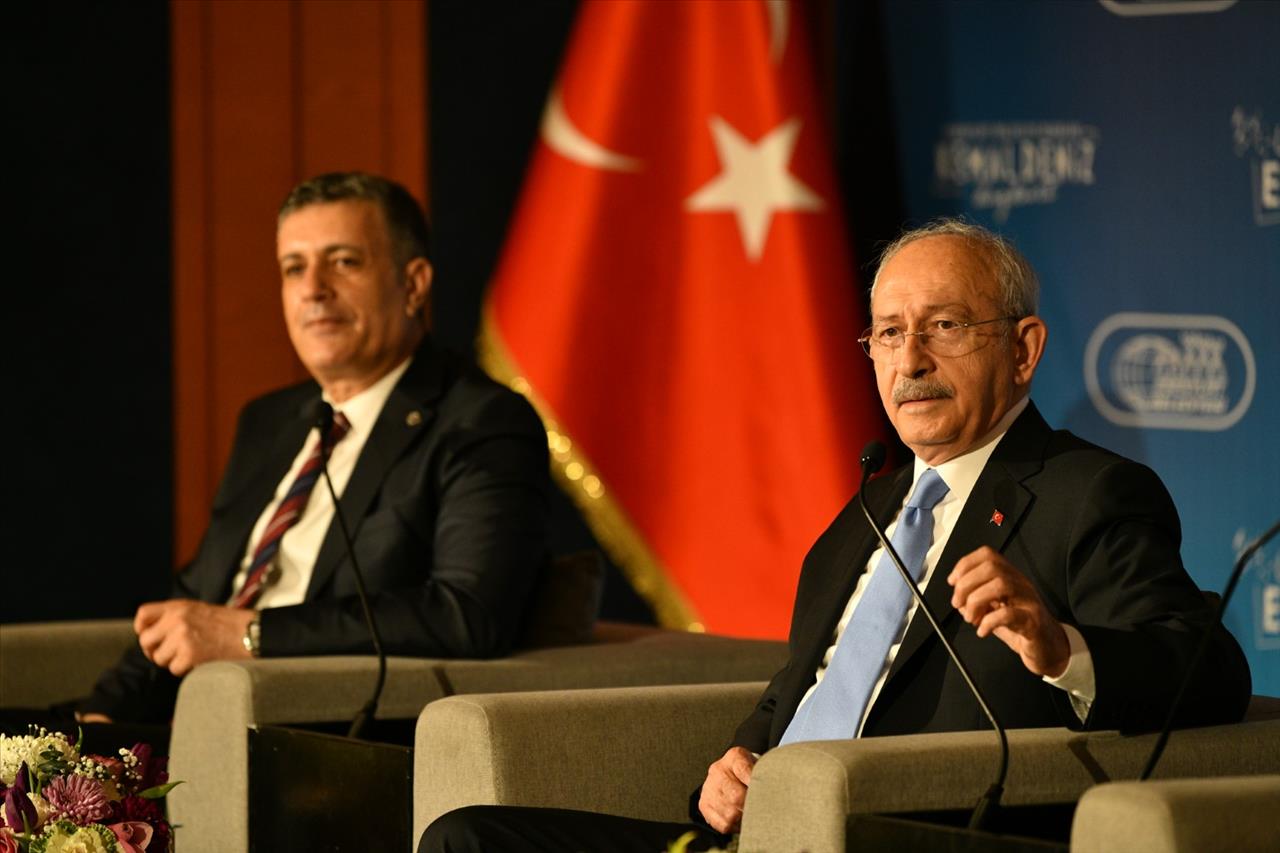 Kılıçdaroğlu Esenyurt’ta İş İnsanlarıyla Buluştu