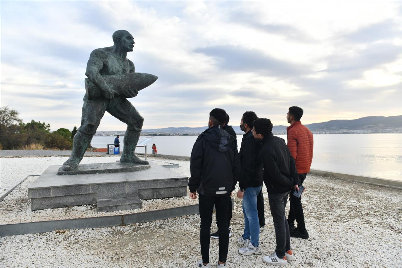 Esenyurtlu Gençler Çanakkale’de