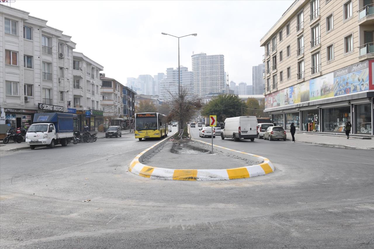 Kavşak Çalışmalarıyla Trafik Yoğunluğu En Aza İndiriliyor