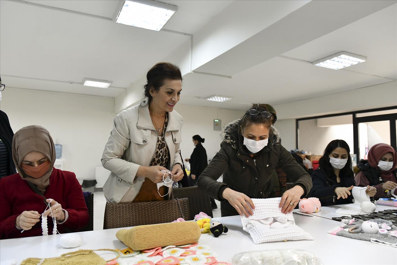 Esenyurtlu Kadınlar Üretime Başladı