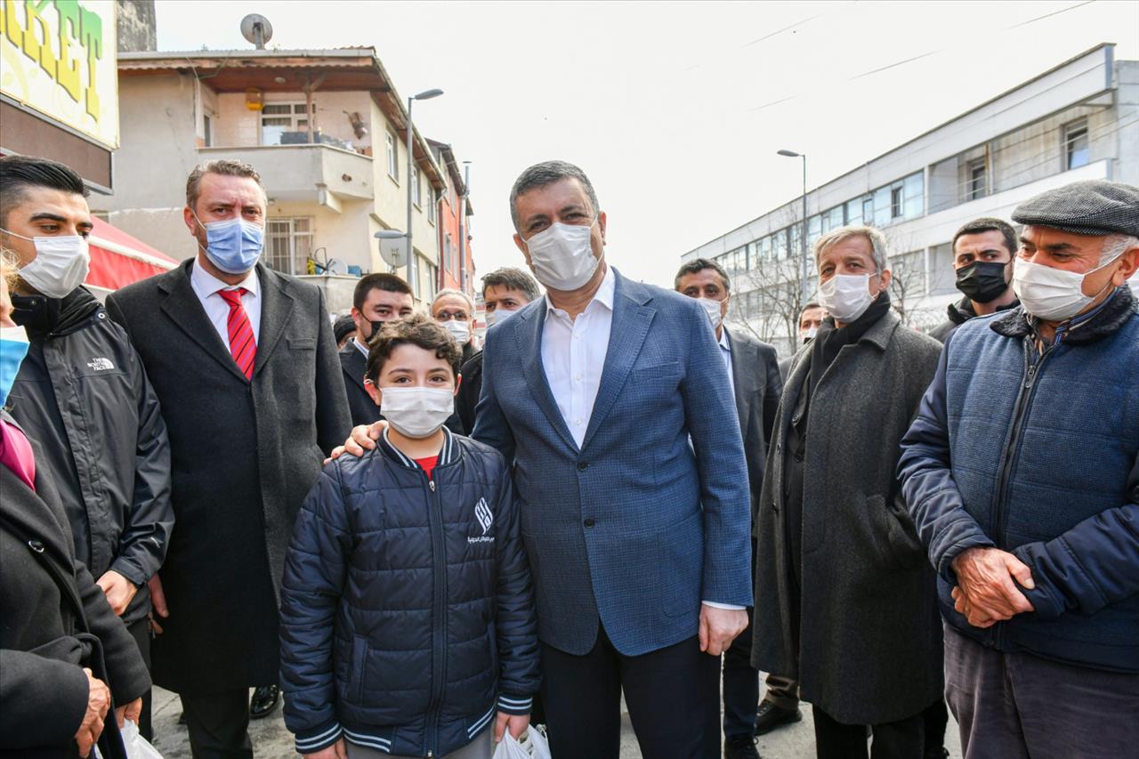 Akşener Ve Bozkurt, Esenyurt Esnafını Ziyaret Etti