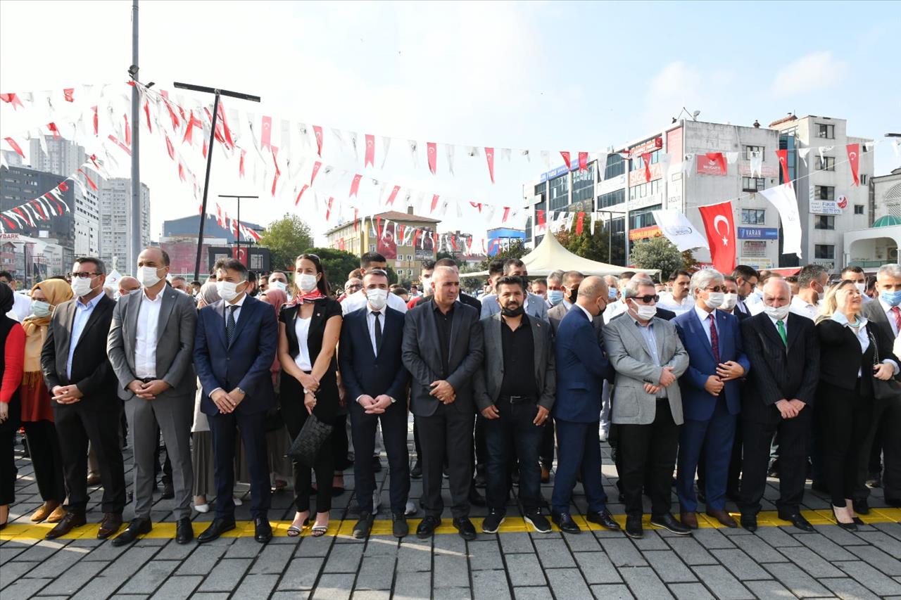 Özgürlük Destanı 30 Ağustos, Esenyurt’ta Coşkulu Törenle Kutlandı