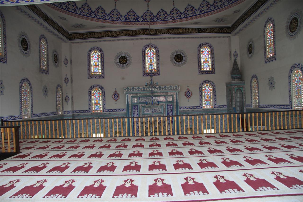 Münevver Hatun Camii