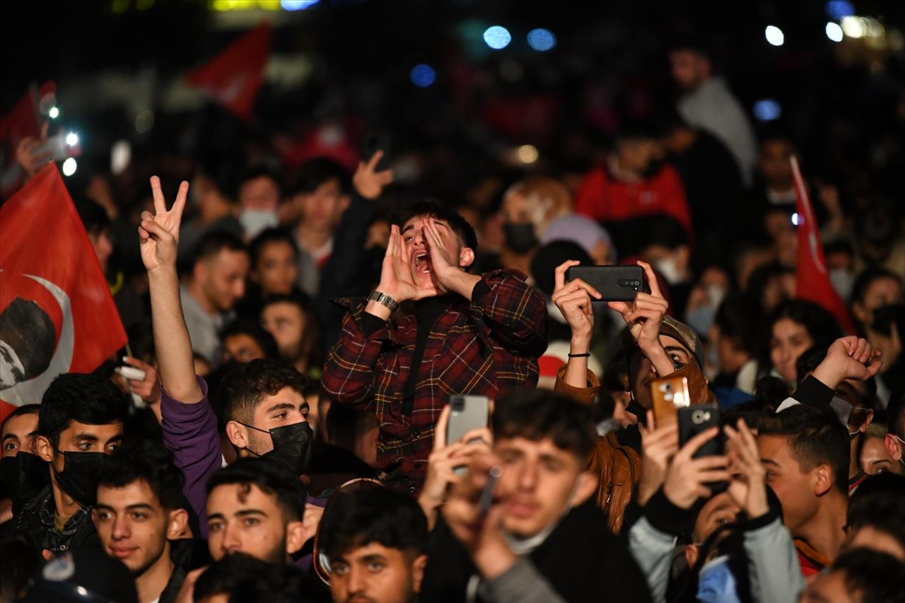 Esenyurt’ta 29 Ekim Cumhuriyet Bayramı Coşkuyla Kutlandı