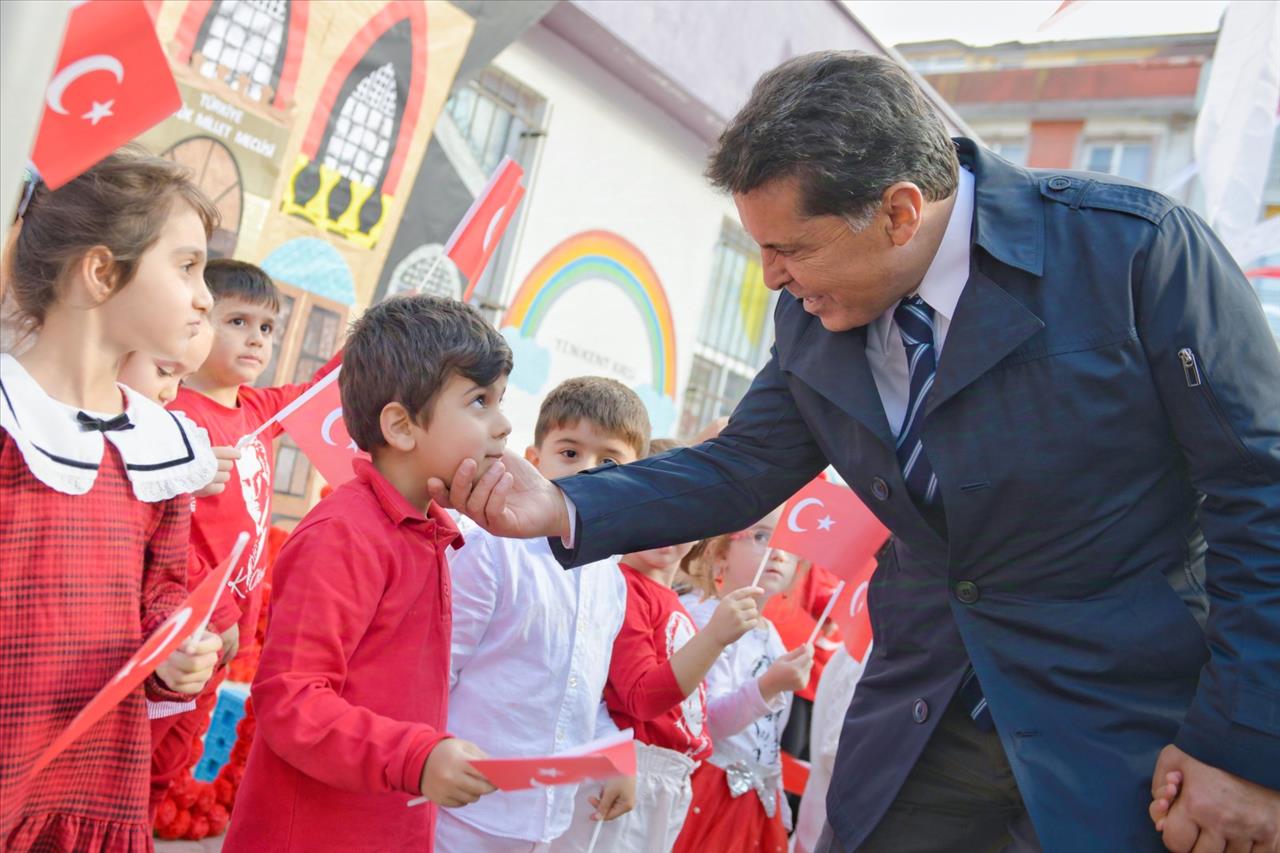 Esenyurt’un Çocuklarının Cumhuriyet Sevgisi