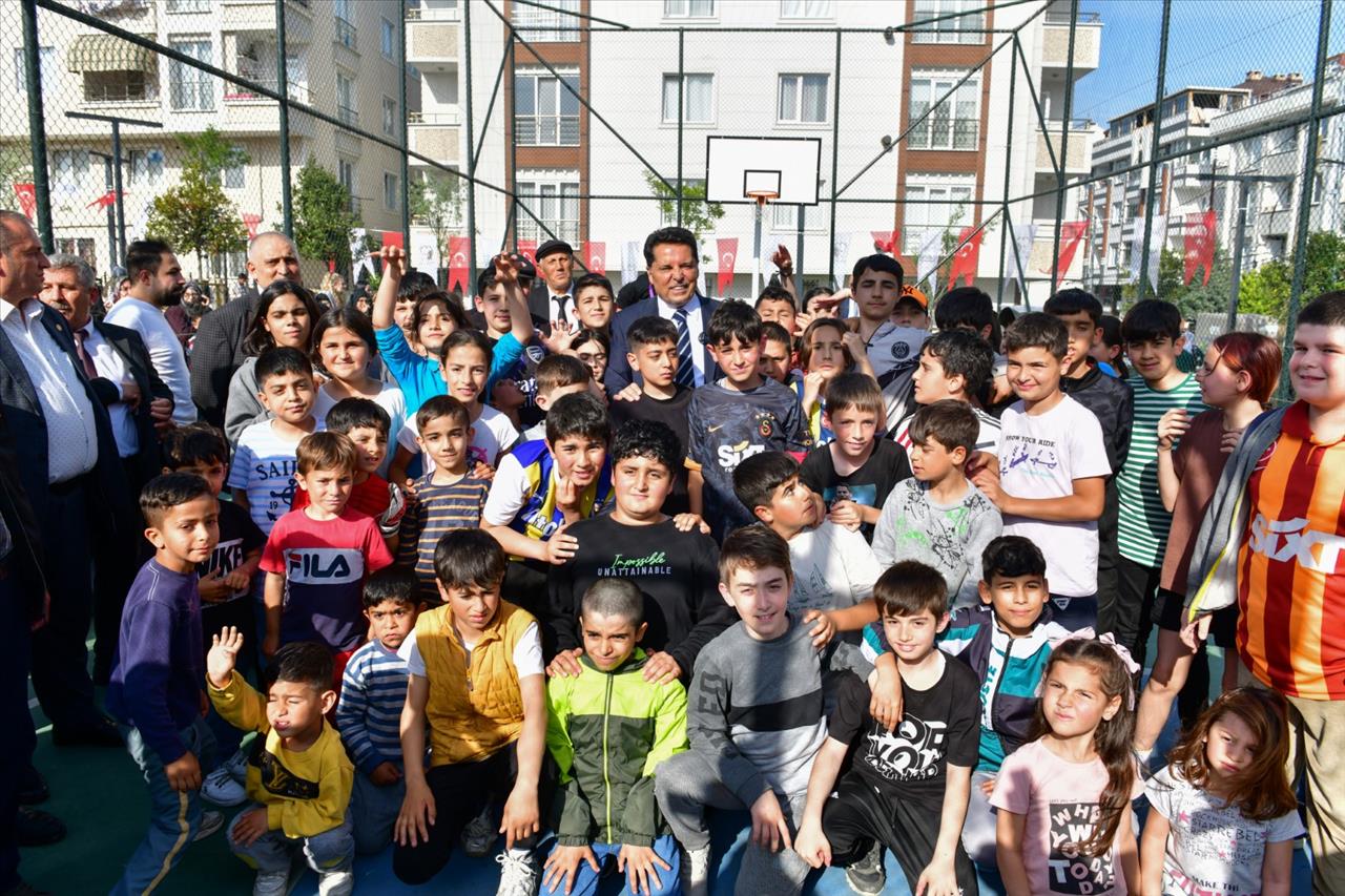 Başkan Özer Esenyurt’a Yeni Bir Park Kazandırdı